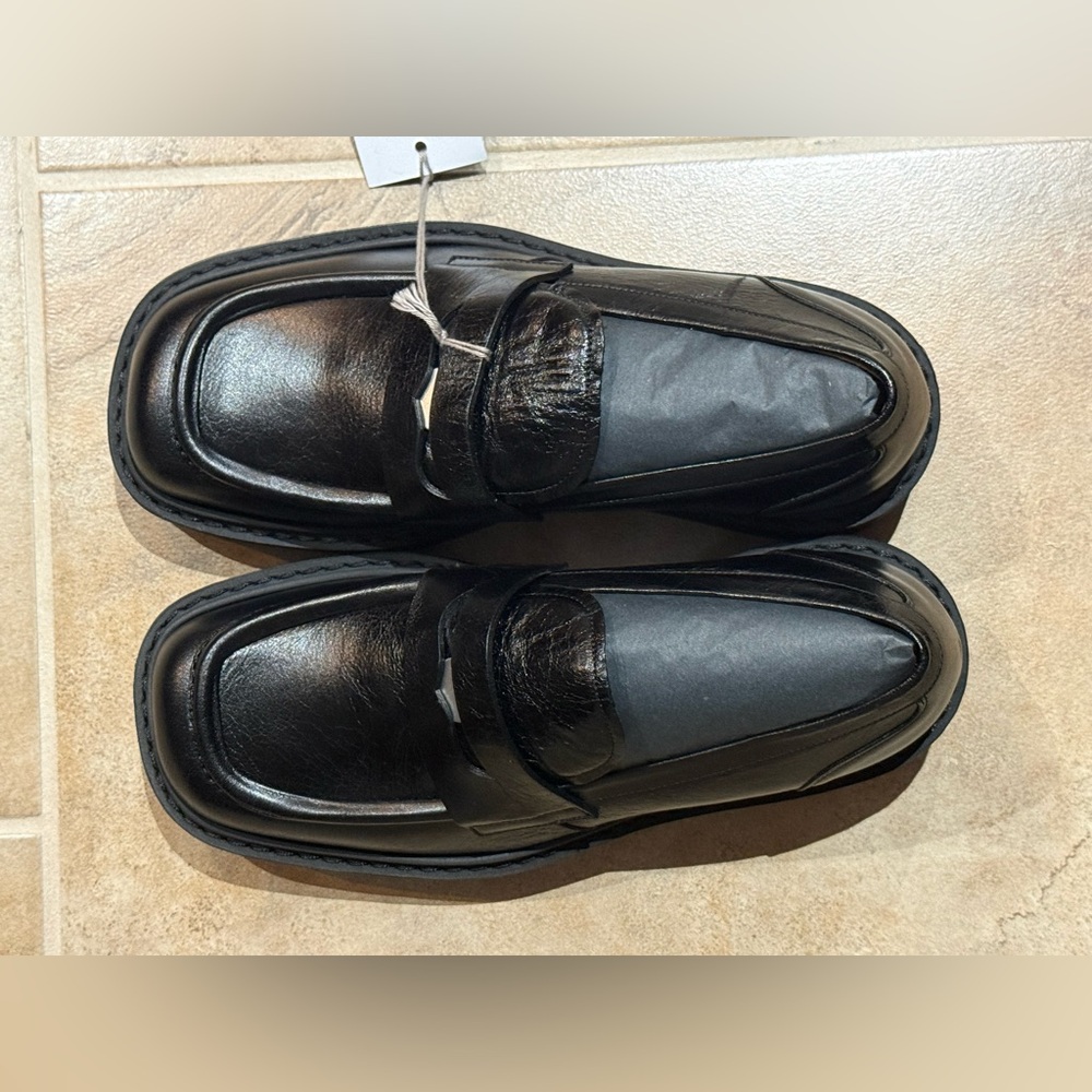 BNWT - Marni MOMR002502 Men’s Leather Loafers